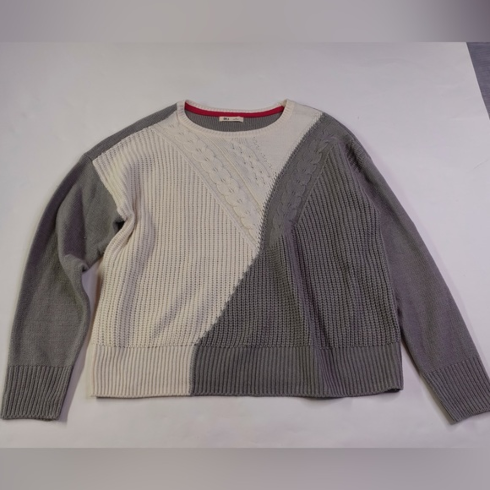 Ovla Woven Colorblock‎ Crewneck Sweater